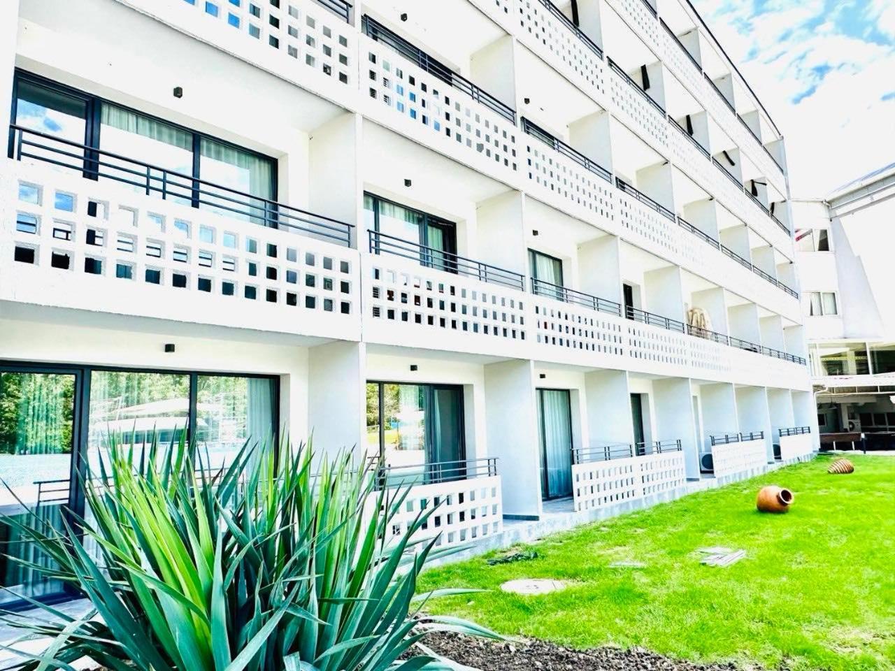 Hotel Green Park Kiten  Exteriör bild